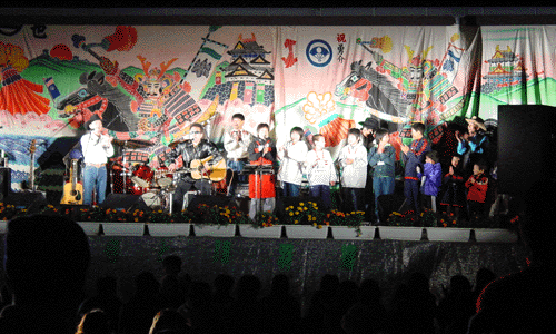 「ちくと酔っとうせ 堀内佳と陣羽織 ほろ酔い野外ライブ」