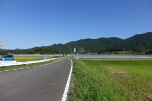 佐川町・斗賀野平野から虚空蔵山方面を望む
